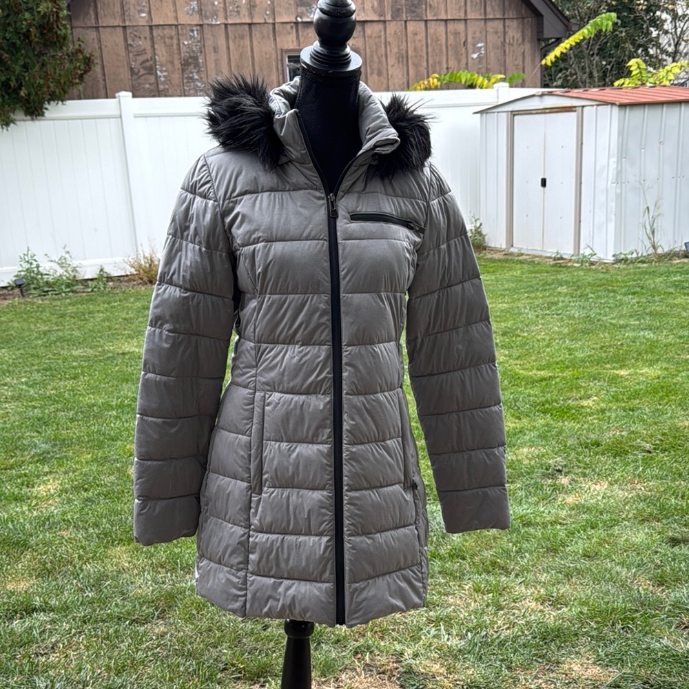 Women's Charcoal Puffer Coat with Faux Fur Trim